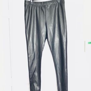 Kardashian Collection Leather leggings